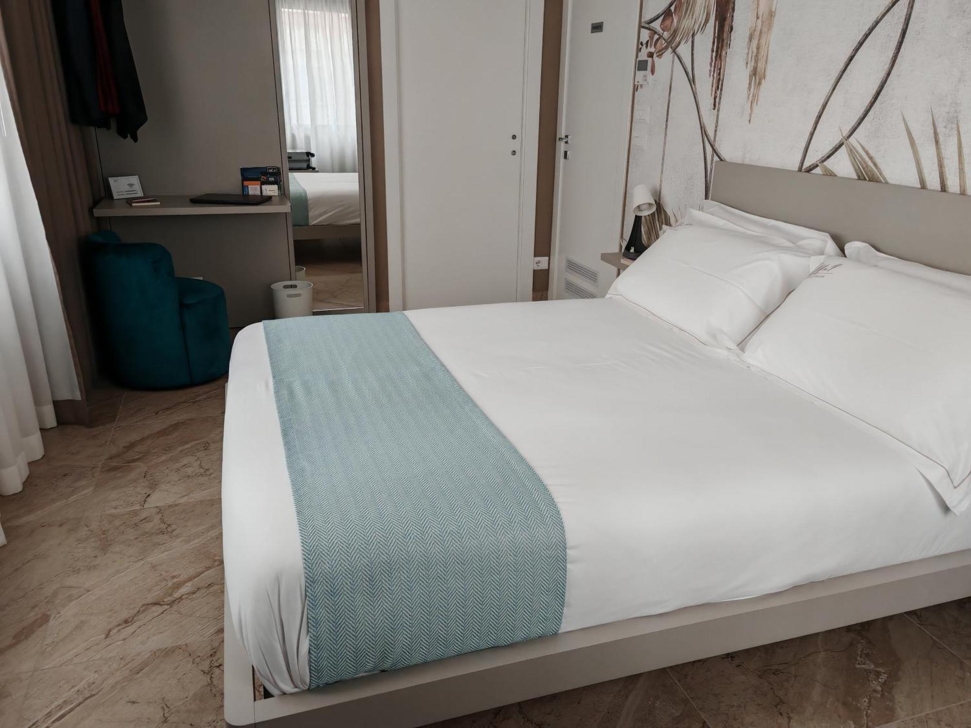 Effe4 Lovely Room Bari Eksteriør billede